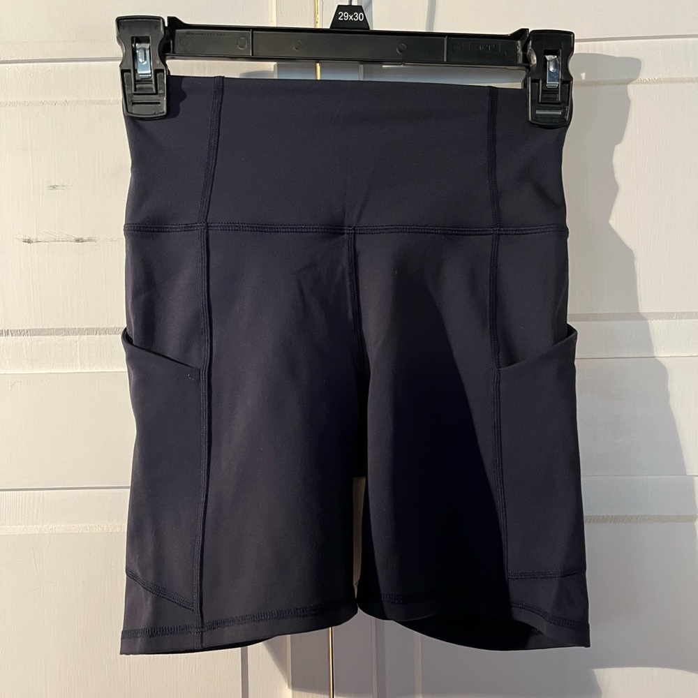 Women’s Fabletics Oasis High-Waisted Pocket Shorts